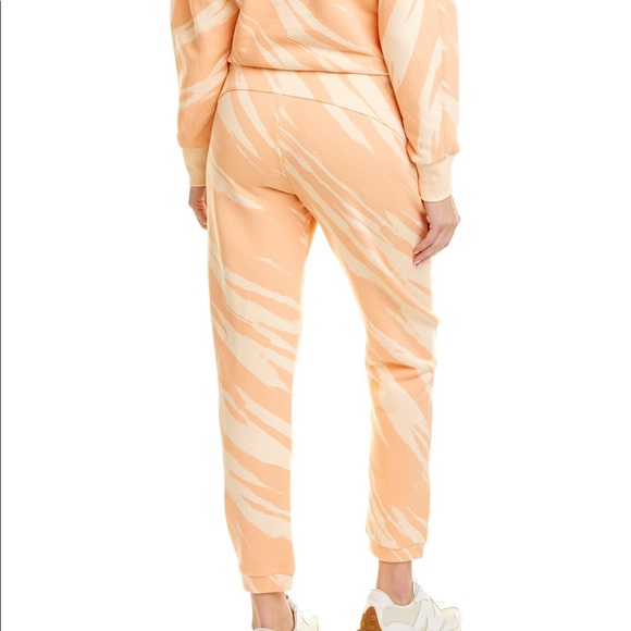 NWT Sweaty Betty Essentials Sweatshirt and Joggers Set - Picture 2 of 16